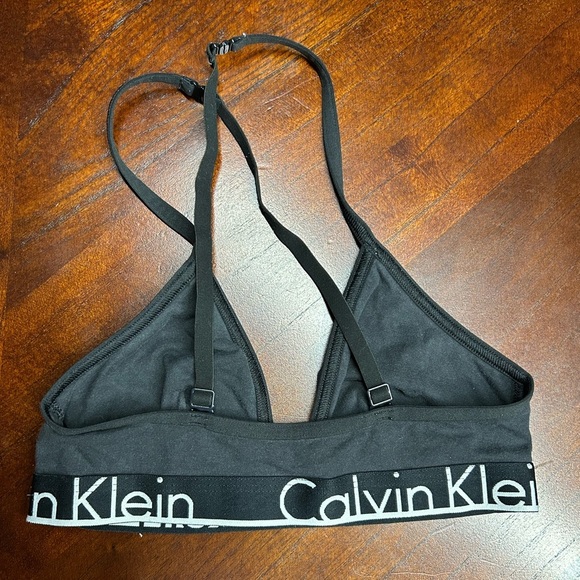Set CALVIN KLEIN. BRA SIZE M - Picture 3 of 9